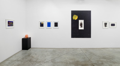 vue de l'exposition *josé manuel egea : luna llena*, christian berst art brut, 2025 - © christian berst — art brut