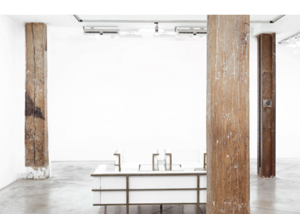 we are closed for Fashion Week from January 21 to 27 inclusive. - © christian berst — art brut