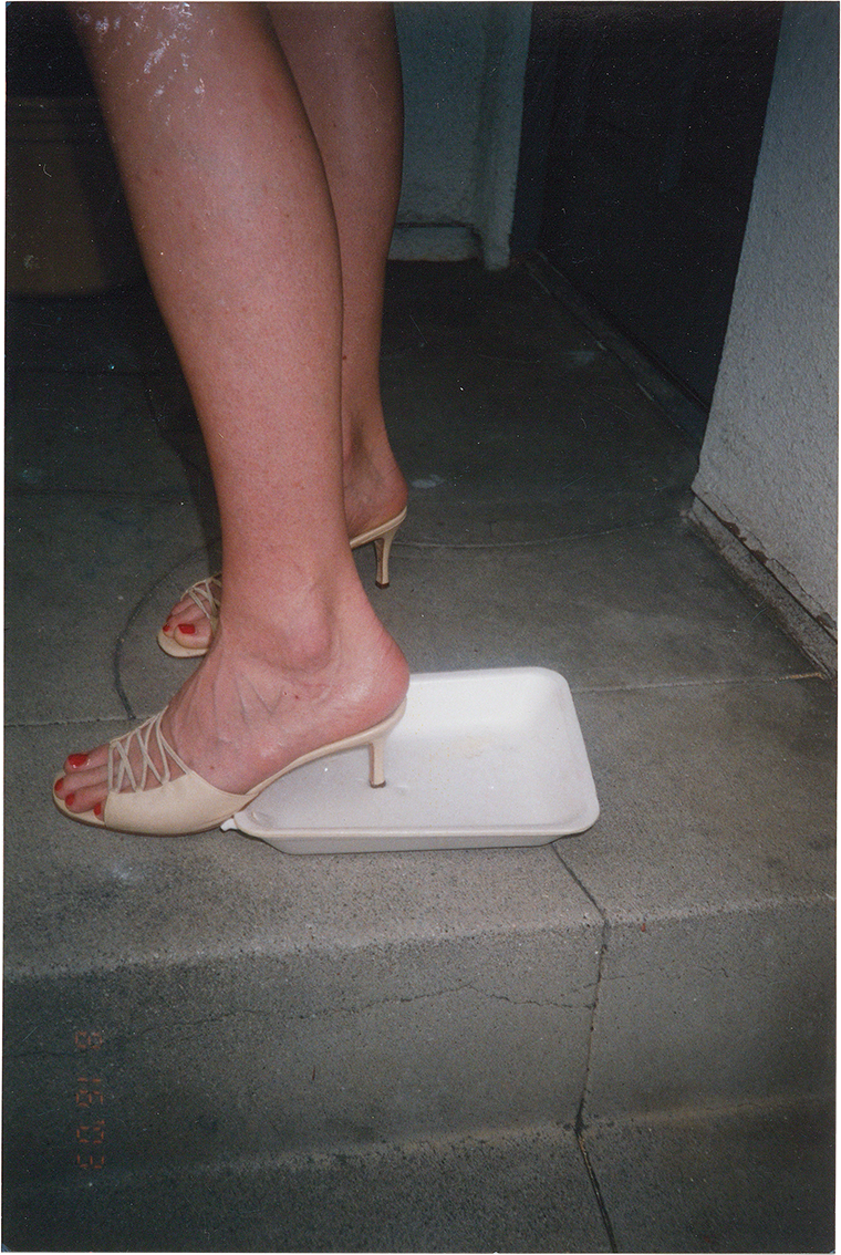 john kayser in “tout en jambes” - © christian berst — art brut